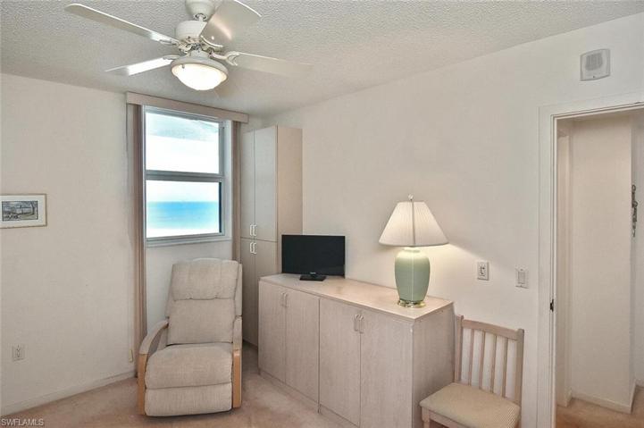 180  SEAVIEW  CT, MARCO ISLAND, FL 34145