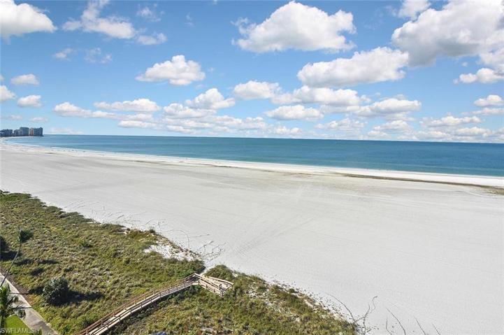 180  SEAVIEW  CT, MARCO ISLAND, FL 34145