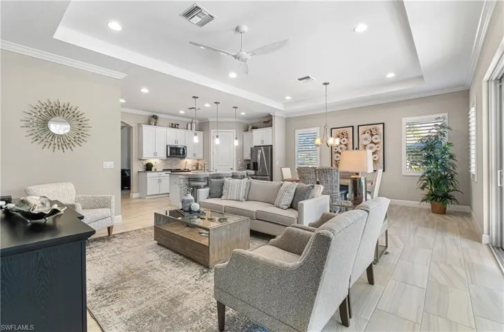 IF YOU'RE LOOKING FOR A HOME WITH A TOTALLY OPEN CONCEPT FOR YOU TO ENTERTAIN THEN THIS IS DEFINITELY THE HOME FOR YOU! COME AND SEE THIS BEAUTIFUL HOME IN PERSON BEFORE IT IS GONE!