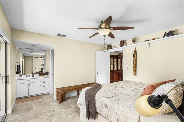 2096 Macadamia St, St. James City, Florida 33956