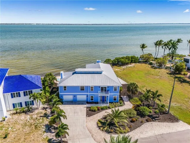 2096 Macadamia St, St. James City, Florida 33956