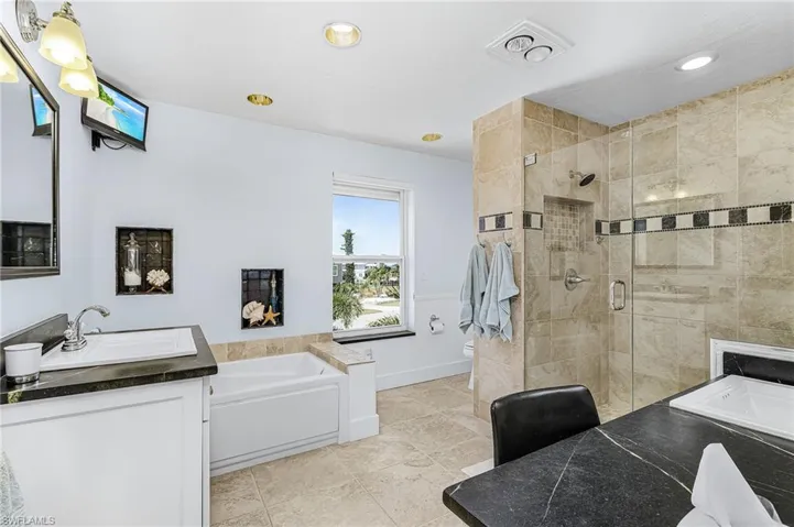 2096 Macadamia St, St. James City, Florida 33956