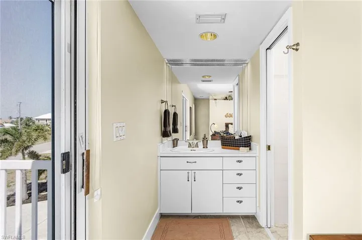 2096 Macadamia St, St. James City, Florida 33956