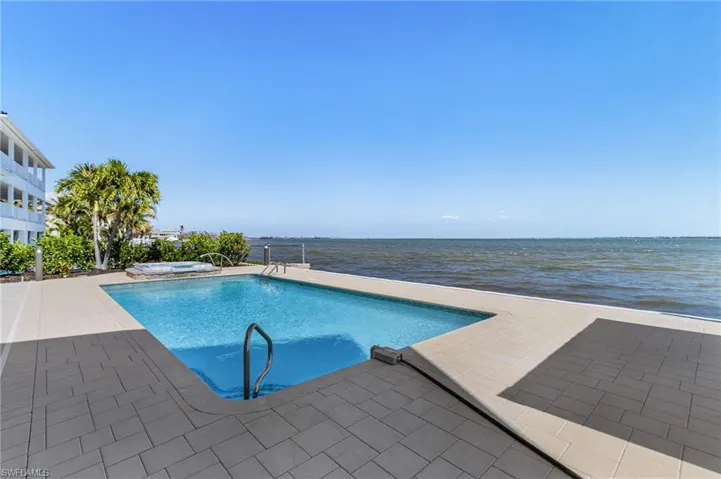 2096 Macadamia St, St. James City, Florida 33956