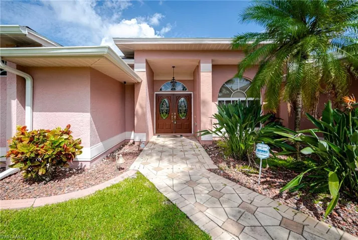 105 Sw 39th Pl, Cape Coral, Florida 33991