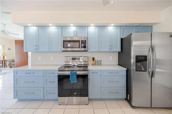 105 Sw 39th Pl, Cape Coral, Florida 33991