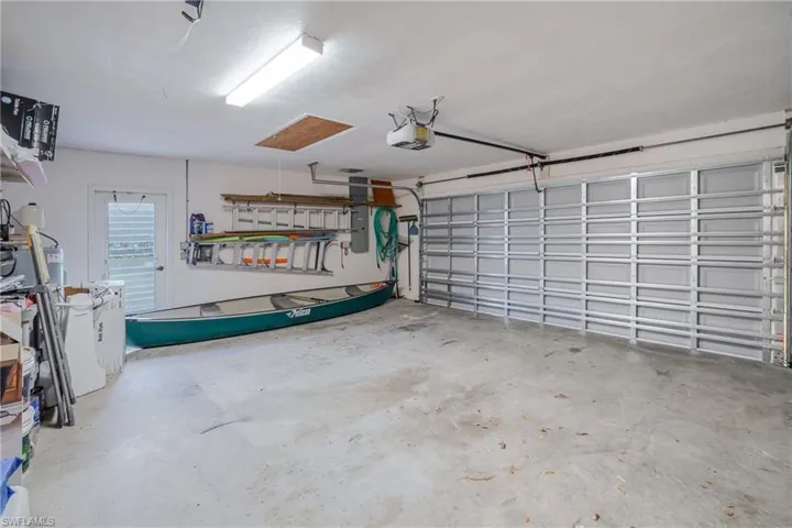 105 Sw 39th Pl, Cape Coral, Florida 33991
