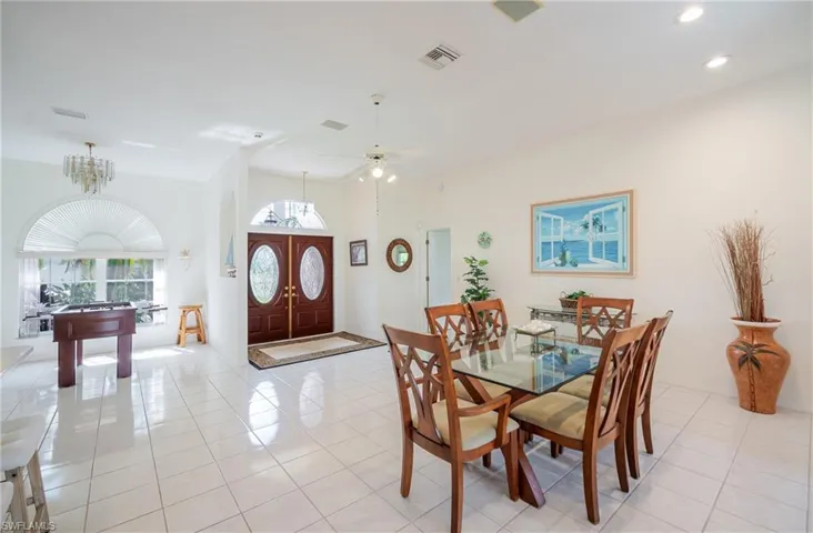 105 Sw 39th Pl, Cape Coral, Florida 33991