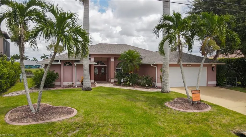 105 Sw 39th Pl, Cape Coral, Florida 33991
