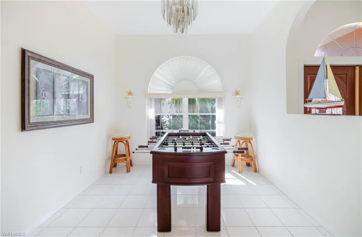 105 Sw 39th Pl, Cape Coral, Florida 33991