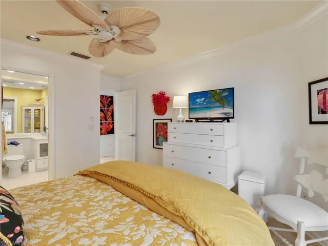 2nd Bedroom with access to 2nd Bathroom