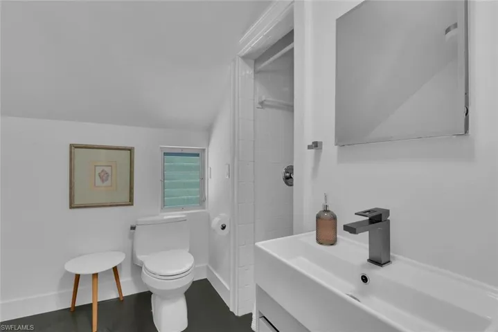 2143  Marina  DR, Naples, FL 34102