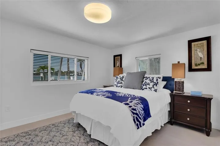 2143  Marina  DR, Naples, FL 34102