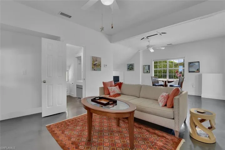2143  Marina  DR, Naples, FL 34102