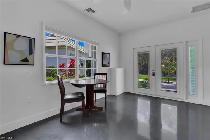 2143  Marina  DR, Naples, FL 34102