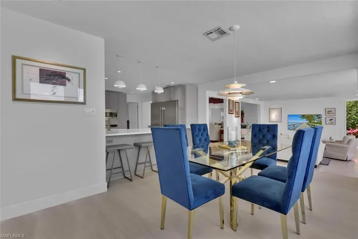 2143  Marina  DR, Naples, FL 34102