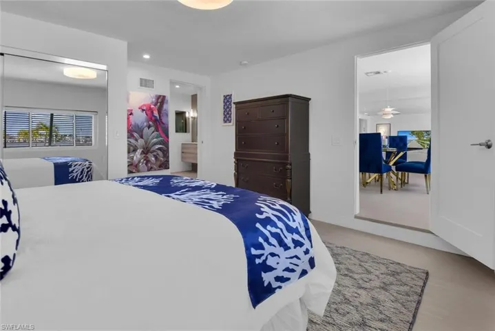 2143  Marina  DR, Naples, FL 34102