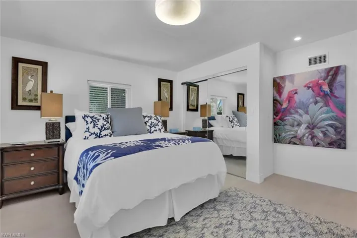 2143  Marina  DR, Naples, FL 34102