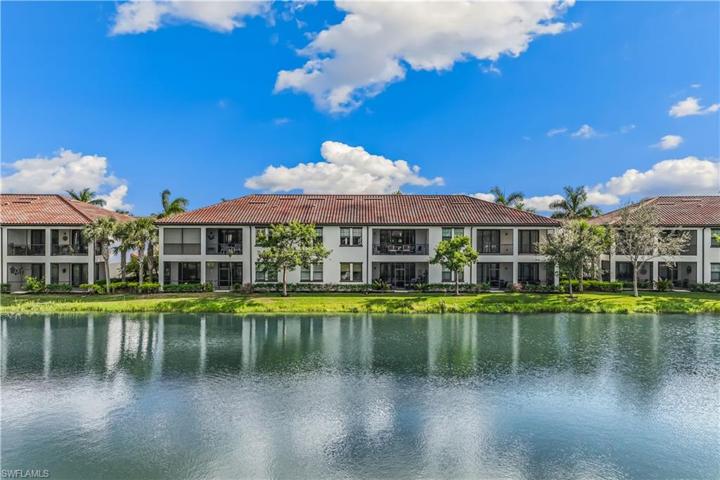 Stunning long lake view from lanai