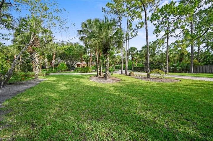 671  21st NW ST, Naples, FL 34120