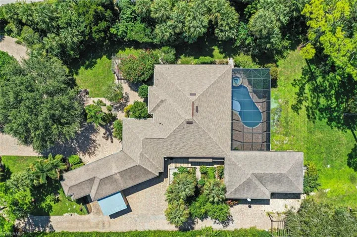 671  21st NW ST, Naples, FL 34120