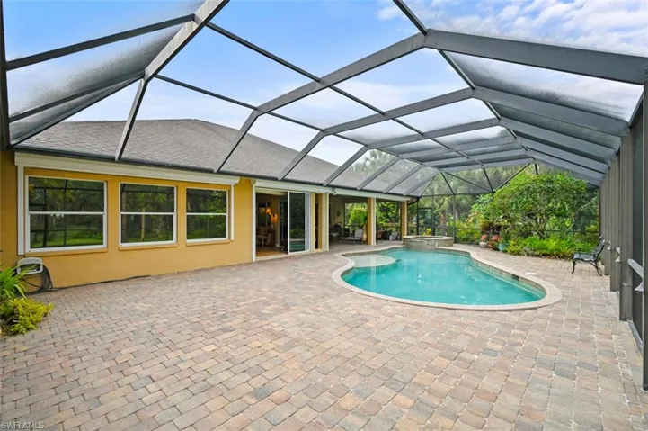671  21st NW ST, Naples, FL 34120