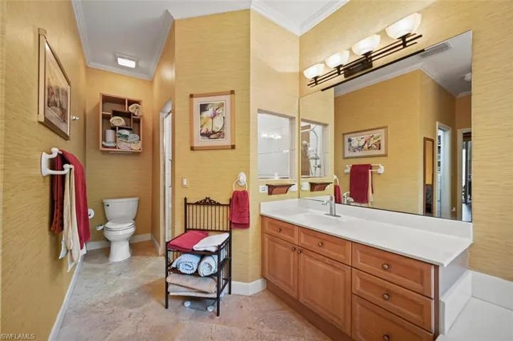 671  21st NW ST, Naples, FL 34120