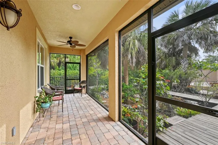 671  21st NW ST, Naples, FL 34120