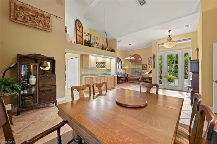 671  21st NW ST, Naples, FL 34120