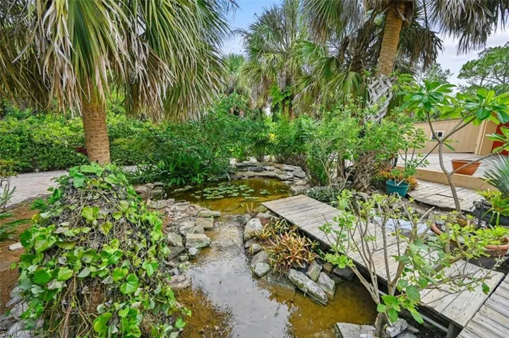 671  21st NW ST, Naples, FL 34120