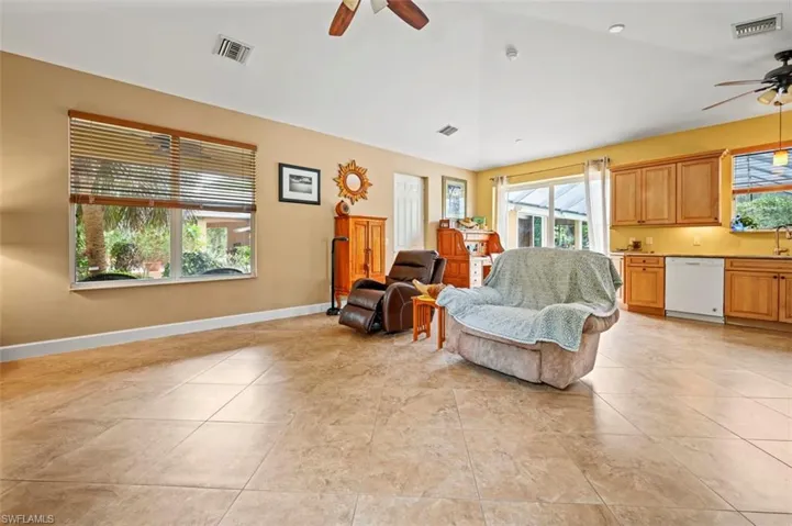 671  21st NW ST, Naples, FL 34120