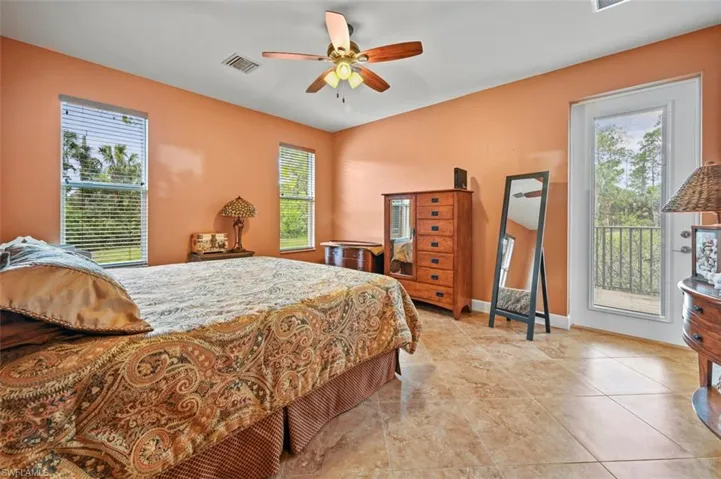 671  21st NW ST, Naples, FL 34120