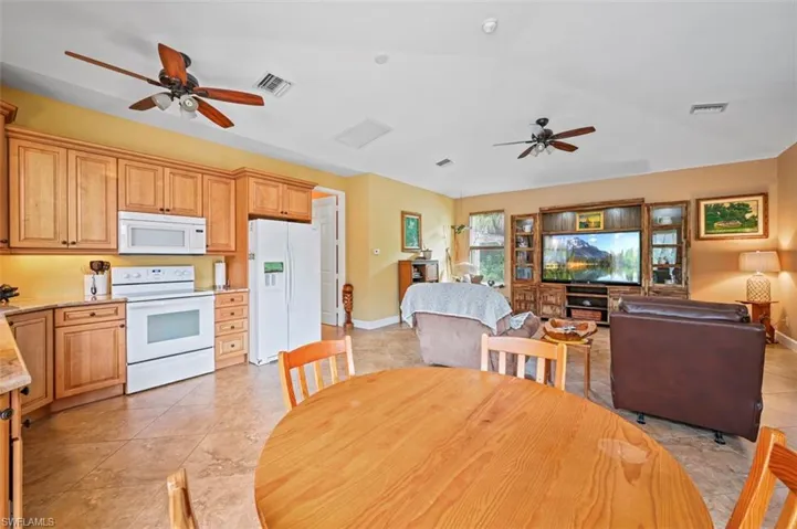 671  21st NW ST, Naples, FL 34120