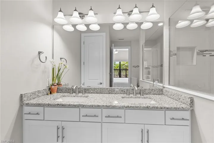 7253 Wilton Dr, Naples, Florida 34109