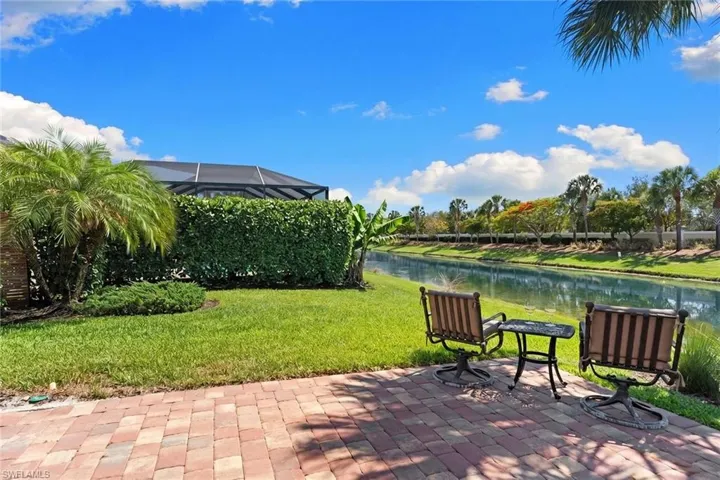 7253 Wilton Dr, Naples, Florida 34109