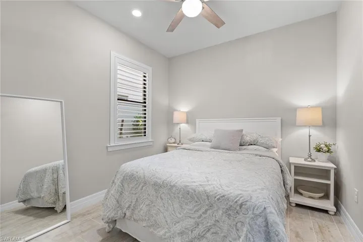 7253 Wilton Dr, Naples, Florida 34109