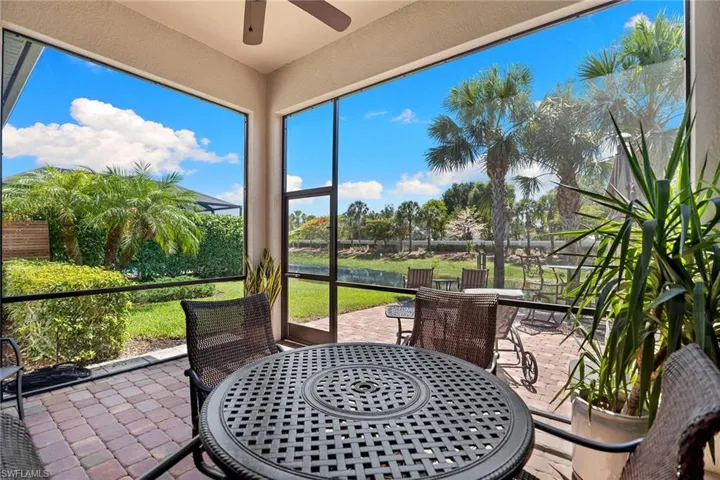 7253 Wilton Dr, Naples, Florida 34109
