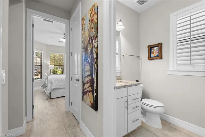 7253 Wilton Dr, Naples, Florida 34109