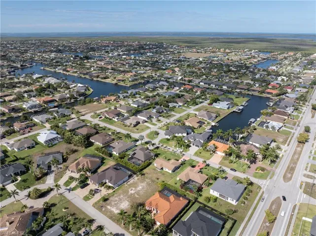 4228 Sw 23rd Pl, Cape Coral, Florida 33914