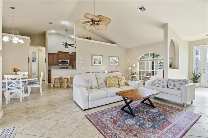 4228 Sw 23rd Pl, Cape Coral, Florida 33914
