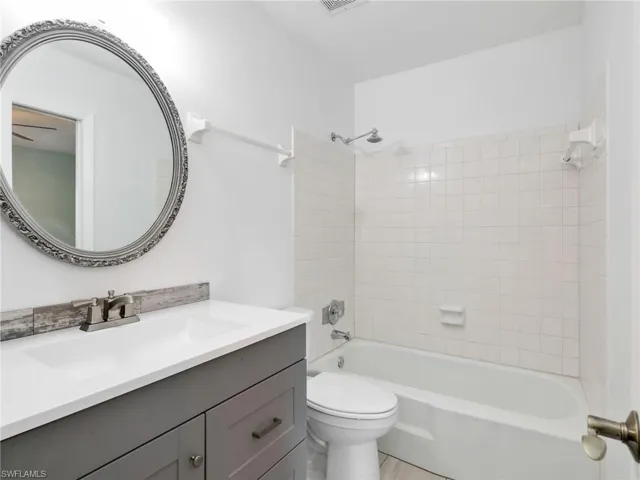 3297 Royal Canadian Trce 1, Fort Myers, Florida 33907