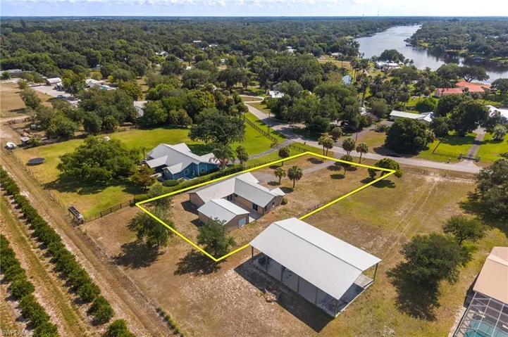 550  Caloosa Estates  DR, Labelle, FL 33935