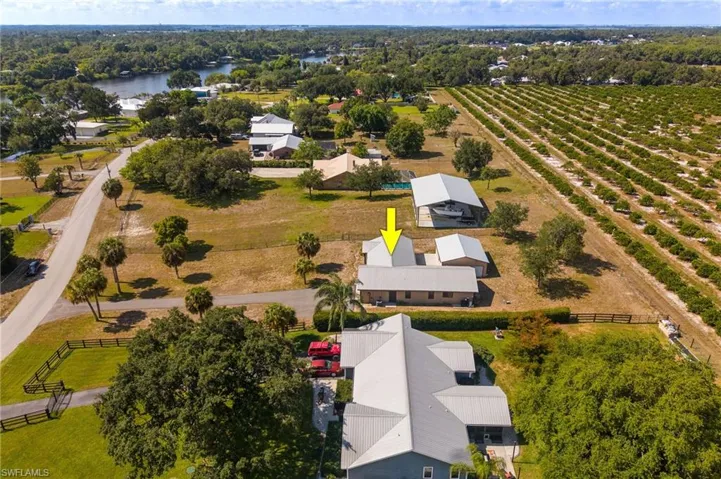 550  Caloosa Estates  DR, Labelle, FL 33935