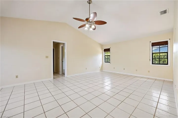 550  Caloosa Estates  DR, Labelle, FL 33935