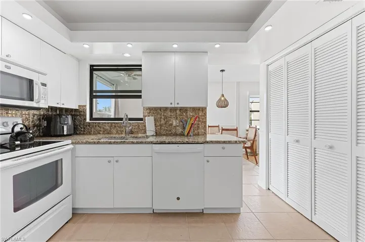 3615  Boca Ciega  DR, Naples, FL 34112