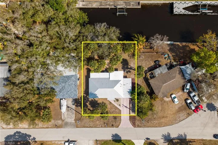 Aerial view of property's location featuring property boundaries highlighted