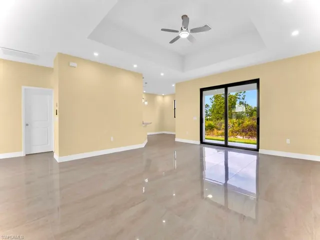 637 Cardinal St E, Lehigh Acres, Florida 33974
