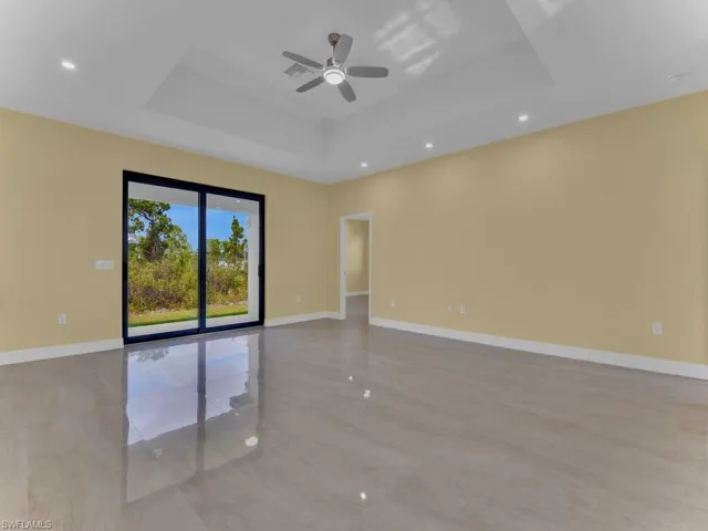 637 Cardinal St E, Lehigh Acres, Florida 33974