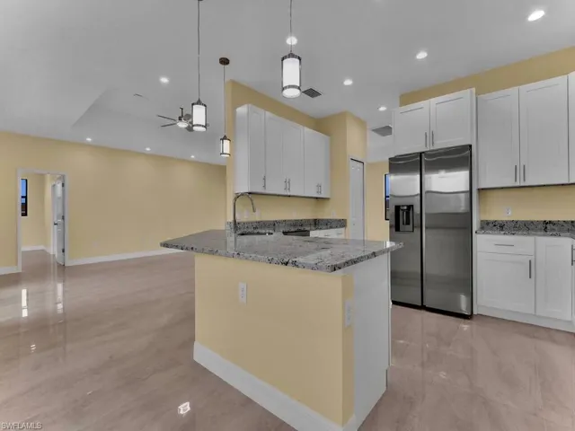637 Cardinal St E, Lehigh Acres, Florida 33974