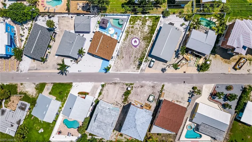 210 Fairweather Ln, Fort Myers Beach, Florida 33931